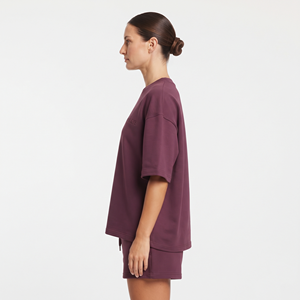 Ensemble T-shirt et short pour femme en molleton 100% coton respirant, coupe oversize à col classique, épaules tombantes et manches courtes - Product Image 6