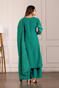 Kurti Verde Esmeralda de Algodón Bordado con Diseño Floral, Ropa Casual Tradicional India y Pakistaní para Mujer, Corte Regular - Product Image 3