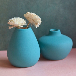 Juego de jarrones de cerámica color verde azulado de nuevo diseño, jarrones minimalistas para mesa, dúo de jarrones para flores, decoración escandinava para el hogar, jarrón decorativo con acabado mate. - Product Image 1