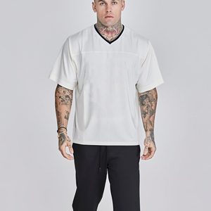 Camiseta Personalizada al por Mayor de Alta Calidad con Logotipo Personalizado, Manga Raglán, Poliéster y Elastano, Corte Regular para Hombre - Product Image 5
