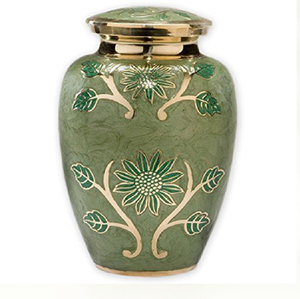 Urne rose doux avec une bande décorative en laiton présentant des motifs de cœurs et de feuilles. Disponible aux prix de gros. - Product Image 3