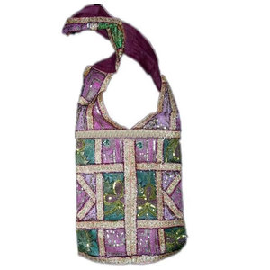 Bolso de Tela Étnica con Corte en V y Borde Brillante, Bolso de Hombro Tradicional Hecho a Mano, Bolso Textil Cultural Elegante y Moderno - Product Image 3