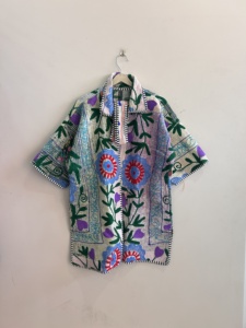 Veste courte vintage Kantha Suzani à manches courtes, faite à la main, brodée, style bohème - Product Image 5