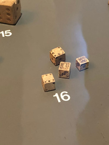 Dados de Apuestas Vikingos/Medievales D6 de 1/2 Pulgada de Grosor - Product Image 5