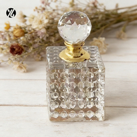 Flacon de parfum en verre cristal de petite capacité, fait main, sur mesure, avec bouchon de style artisanal en cristal