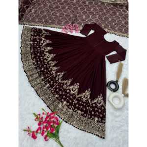 Vestidos de Noche Elegantes para Fiesta con Dupatta Bordada y Detalles de Lentejuelas - Product Image 2