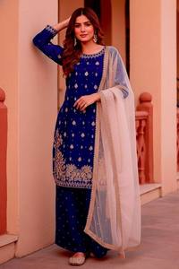 Conjunto de Kurti y Palazzo de Seda de Lujo, Suministro Directo de Fábrica, con Adornos de Remaches y Moti Hechos a Mano, para Mujeres, Bodas, Festivales y Recepciones - Product Image 3
