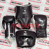 Kit de boxe personnalisé New Fly, comprenant des gants de boxe, un protège-tête, un protège-guêtres, en cuir véritable de haute qualité, ensemble de boxe personnalisé Fly