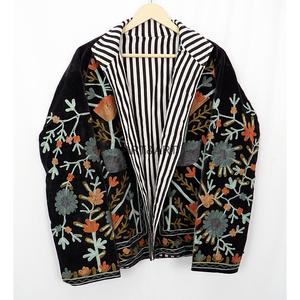 Veste en velours brodée à la main à motif floral, col mandarin, manches longues, manteau d'automne pour femme, style bohème élégant, pièce maîtresse - Product Image 4