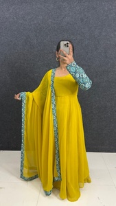 Salwar Kameez jaune long jusqu'au sol avec dupatta bleu imprimé, tenue de fête traditionnelle indienne, costume Anarkali ample pour femmes - Product Image 1