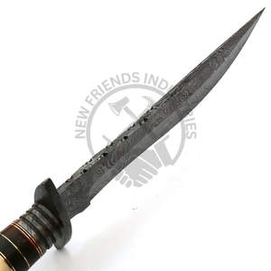 Nueva Edición Cuchillo Bowie de Acero de Damasco Hecho a Mano de 12 Pulgadas, Cuchillo de Caza de Hoja Fija para Exteriores con Mango de Hueso de Camello de Color, Cuchillo para Camping - Product Image 4