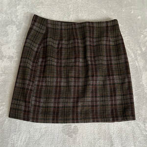 Jupe écossaise style 2026 pour femme, marron à carreaux, en mélange de laine Highland, jupe portefeuille, kilt, vente en gros - Product Image 3