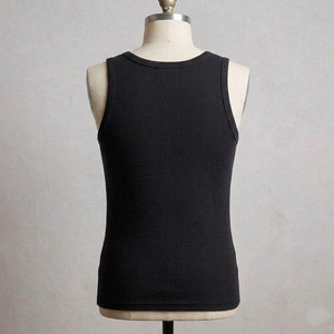 เสื้อกล้ามถักคอโอเวอร์ไซส์สีเทาเข้มสำหรับผู้ชาย คุณภาพสูง ขายส่ง สไตล์ลำลอง สีพื้น ผ้าเจอร์ซีย์คอตตอน 100% - Product Image 5