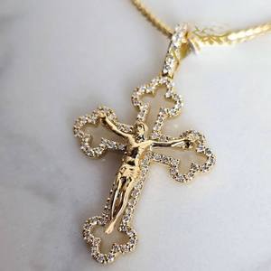 เครื่องทดสอบเพชรแบบพกพา ดีไซน์หรูหรา พร้อมจี้รูปกากบาทประดับมอสซาไนต์ทรงบริลเลียนท์คัต  ทำจากเงินแท้ 925 ชุบทอง ได้รับการรับรองจาก GRA เครื่องประดับคุณภาพสูง - Product Image 4