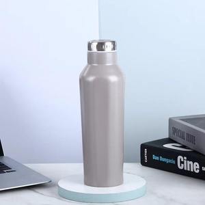 Botella de Agua Reutilizable con Tapa Hermética, Diseño Ligero y Duradero para Viajes, Gimnasio, Oficina y Escuela - Product Image 2