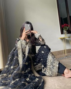 Ensemble Salwar Kameez Dupatta de créateur en soie Georgette réversible, broderie de sequins multicolores de 5 mm, taille M XXL, magnifique - Product Image 3