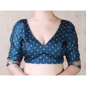 ผ้าไหมทัสซาร์สีน้ำเงินกรมท่าพิมพ์ลายคาลัมคารีแบบหนา พร้อมขอบผ้าทอแบบซารี  ชุดราตรี - Product Image 1