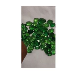 Piedra Preciosa Natural de Tsavorita Facetada de Alta Calidad, Color Verde, para la Elaboración de Joyas, Anillos y Colgantes - Product Image 1