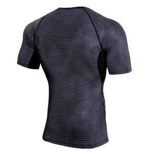 T-shirt de compression pour homme à manches courtes avec logo personnalisé, séchage rapide, respirant, léger, pour la course à pied et l'entraînement - Product Image 2