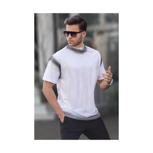 T-shirts pour hommes en coton 100% résistants et polyvalents - Confortables, respirants, coupe classique, design minimaliste pour toutes les saisons - Product Image 2