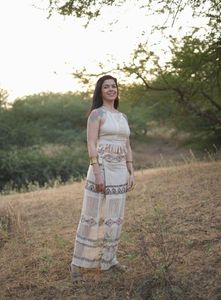Blusa de Verano Ligera de Algodón Natural con Flecos y Lazos, Estilo Boho Ibiza, Corte Holgado, Lista para la Playa - Product Image 2