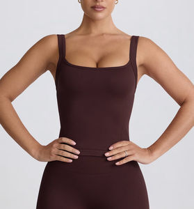 Camiseta sin Costuras para Mujer, Color Chocolate, Tirantes Anchos Fijos, Elástica en 4 Direcciones, para Yoga y Gimnasio - Product Image 1