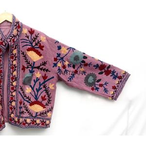 Chaqueta Suzani Bordada a Mano Estilo Boho, Chaqueta Floral, Chaqueta Suzani Bordada, Chaqueta TNT, Ropa de Mujer - Product Image 5