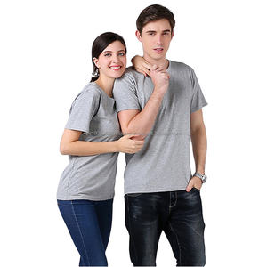 เสื้อยืดโพลีเอสเตอร์สำหรับผู้ชายพิมพ์โลโก้คละสีแบบเรียบงานตามสั่ง - Product Image 1