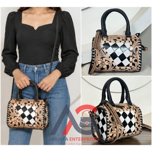 Sac Mini Speedy en Cuir Repoussé à Motifs Floraux Western, Vente Directe Usine, avec Sac de Voyage en Cuir de Vachette à Carreaux Noirs et Blancs - Product Image 1