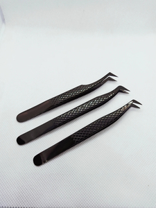 Pince à épiler haute performance en acier inoxydable noir, personnalisable avec étiquette privée, à 45, 75, 90 degrés, avec nano-adhérence et motif drapeau pour cils - Product Image 2