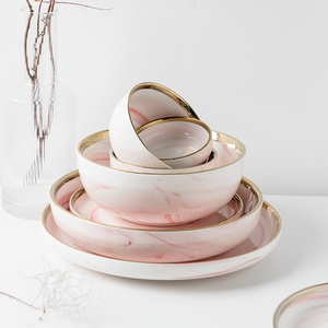 Service de table en céramique verte sophistiquée avec un design élégant inspiré de la nature, assiettes de service haut de gamme, bols décoratifs - Product Image 3