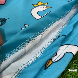 Shorts de plage pour hommes, imprimé animal, tissu Oxford respirant, écologique, séchage rapide, taille élastique, personnalisable - Product Image 6