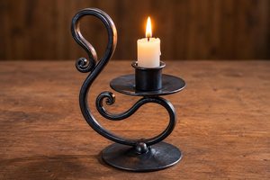 Candelabro de Hierro Forjado a Mano, Estilo Rústico, Decoración Gótica, Portavelas Metálico Resistente - Product Image 2