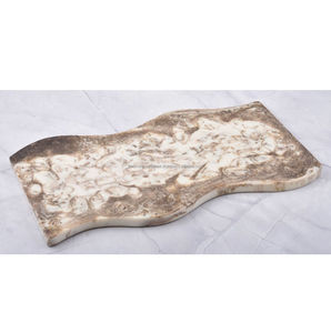 Plateau décoratif en résine époxy de luxe moderne, fait à la main, en cristal, design ondulé, plateau pour fruits, doux et café - Product Image 3