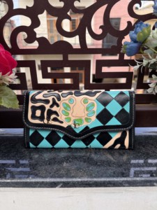 2026 Nuevo Diseño Cartera de Cuero Grabada a Mano con Diseño de Damas de Colores, Estuche para Teléfono con Broche, Estilo Western, Multiusos, ¡Gran Venta! - Product Image 5