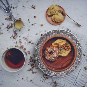 Assiettes de présentation élégantes 100 pièces en acier inoxydable écologique, vaisselle décorative moderne de qualité supérieure pour mariage et réception - Product Image 2