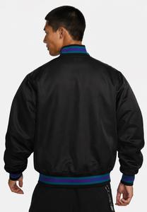 Blouson universitaire coupe-vent en PU noir pour homme, avec garnitures violettes et vertes, coupe droite, col montant, simple boutonnage, style décontracté, collection printemps - Product Image 2