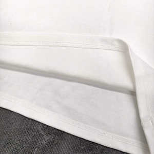 Camiseta de algodón 100% de alto gramaje para hombre, estilo oversize, corte boxy, hombros caídos, camiseta corta. - Product Image 3