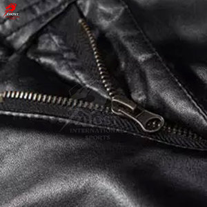 กางเกงหนังผู้ชายทรงโมเดิร์น ทนทาน ตะเข็บแข็งแรง ดีไซน์ยืดหยุ่น เหมาะสำหรับนักขี่มอเตอร์ไซค์และการสวมใส่ลำลองในชีวิตประจำวัน - Product Image 6