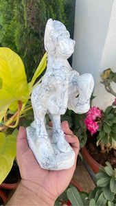 Estatua de Caballo Tallada a Mano en Howlite Natural, Escultura de Garro Blanco en Piedra Preciosa, Ecológica, Feng Shui, OEM, ODM, Venta al Por Mayor - Product Image 4