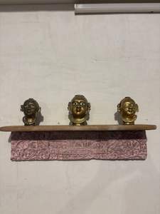 Étagère murale en bois artisanale avec sculpture florale |   Étagère murale multifonctionnelle rustique vintage pour salle de bain et salon - Product Image 4