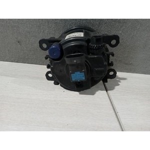Luz Antiniebla Delantera Derecha Koleos (Lado del Pasajero/Derecho) Usada OEM 89202503 - Product Image 3