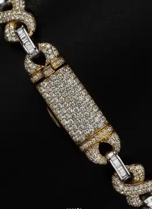 Collier personnalisé 10mm 15mm en argent sterling 925 plaqué or jaune avec diamants et moissanite, chaîne cubaine, provenant d'un fournisseur indien - Product Image 4
