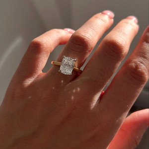 Bague VVS Diamant Élégante en Or 10K 14K 18K avec Diamant de Laboratoire Taille Coussin, Halo Caché, pour Fiançailles, Mariage, Bijoux Fins, Cadeau - Product Image 4