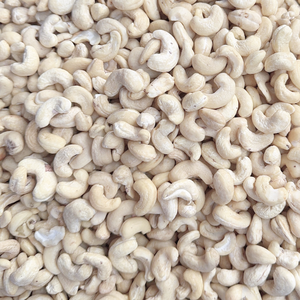 Offre Spéciale : Noix de cajou brutes WW180, WW240, WW320, LP, Noix de cajou du Cambodge à prix raisonnable - Product Image 1