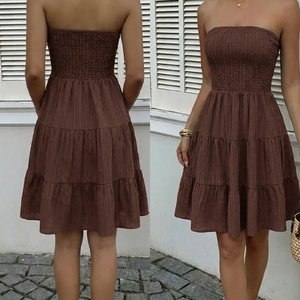 Vestido Mini Fruncido sin Tirantes con Volantes Color Chocolate - Product Image 2