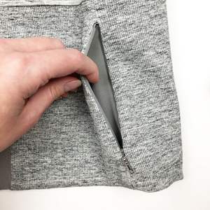 Drop Shoulder Hoodies Boxy Cropped Zip-Up Hoodies Doble cremallera Doble capa Bordado Patrón sólido Básicos para invierno - Product Image 3