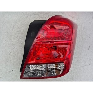 Feu arrière droit (RH) Trax d'occasion, référence OEM 95476776 - Product Image 1