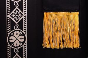 Casulla de Sacerdote con Bordado Dorado, Nueva Casulla y Estola Católica Dorada y Negra, Vestimenta Sacerdotal, Túnicas de Clérigo Transpirables - Product Image 6