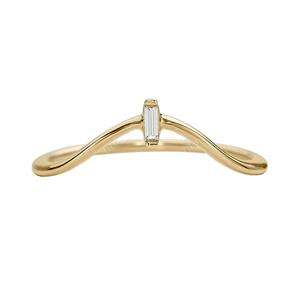 Banda de apilamiento minimalista de oro amarillo de 14K para mujer, banda de boda curvada de diamante Natural con una sola piedra, Baguette - Product Image 1